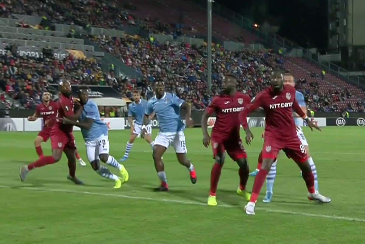 CFR CLUJ - LAZIO // FOTO Bastos a deschis scorul după o gafă în apărarea ardelenilor » Bordeianu n-a schițat niciun gest la golul italienilor