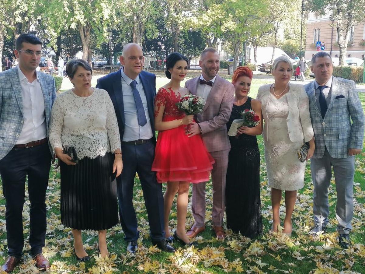 FOTO Sorin Strătilă s-a căsătorit, azi, la Brașov » Imagini de la cununia civilă