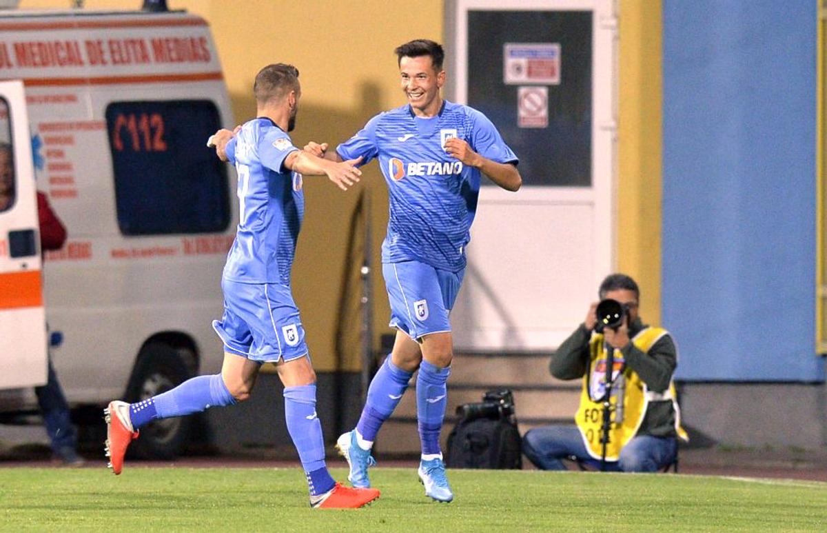 Gaz Metan - Craiova, liveTEXT+VIDEO » Vătăjelu reușește un gol superb!