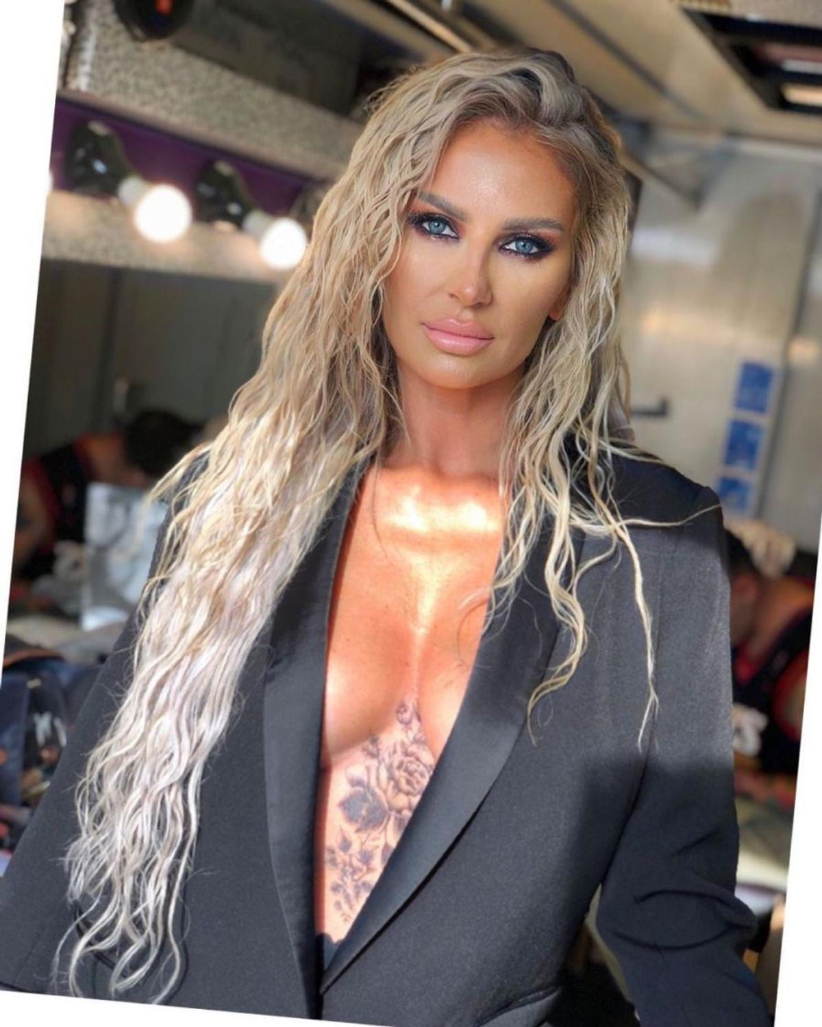 FOTO Andreea Bănică, superhot și la 41 de ani: „Mănânc amandine cu tava, dar am noroc cu sala”