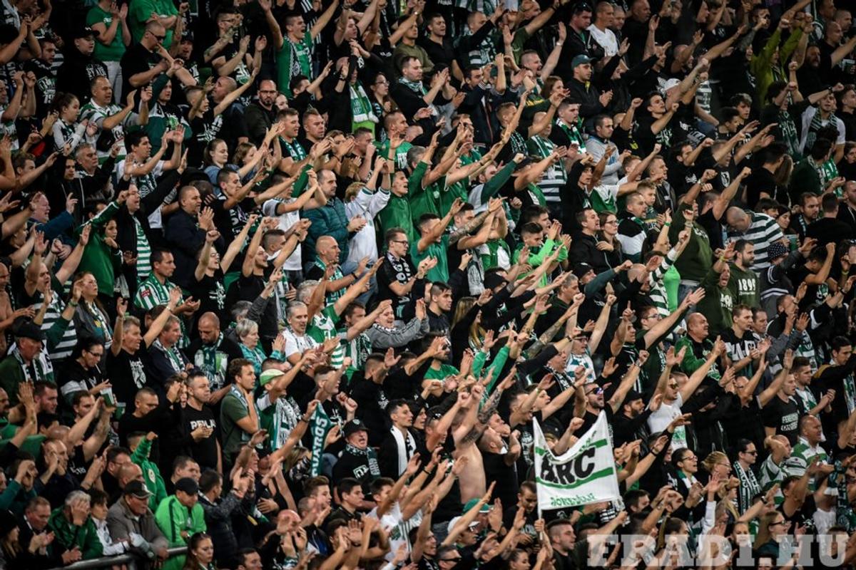FERENCVAROS - UJPEST 1-0 // VIDEO + FOTO Atmosferă ULUITOARE la derby-ul Ungariei: ultrașii au „incendiat” stadionul!