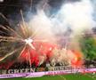 FERENCVAROS - UJPEST 1-0 // VIDEO + FOTO Atmosferă ULUITOARE la derby-ul Ungariei: ultrașii au „incendiat” stadionul!
