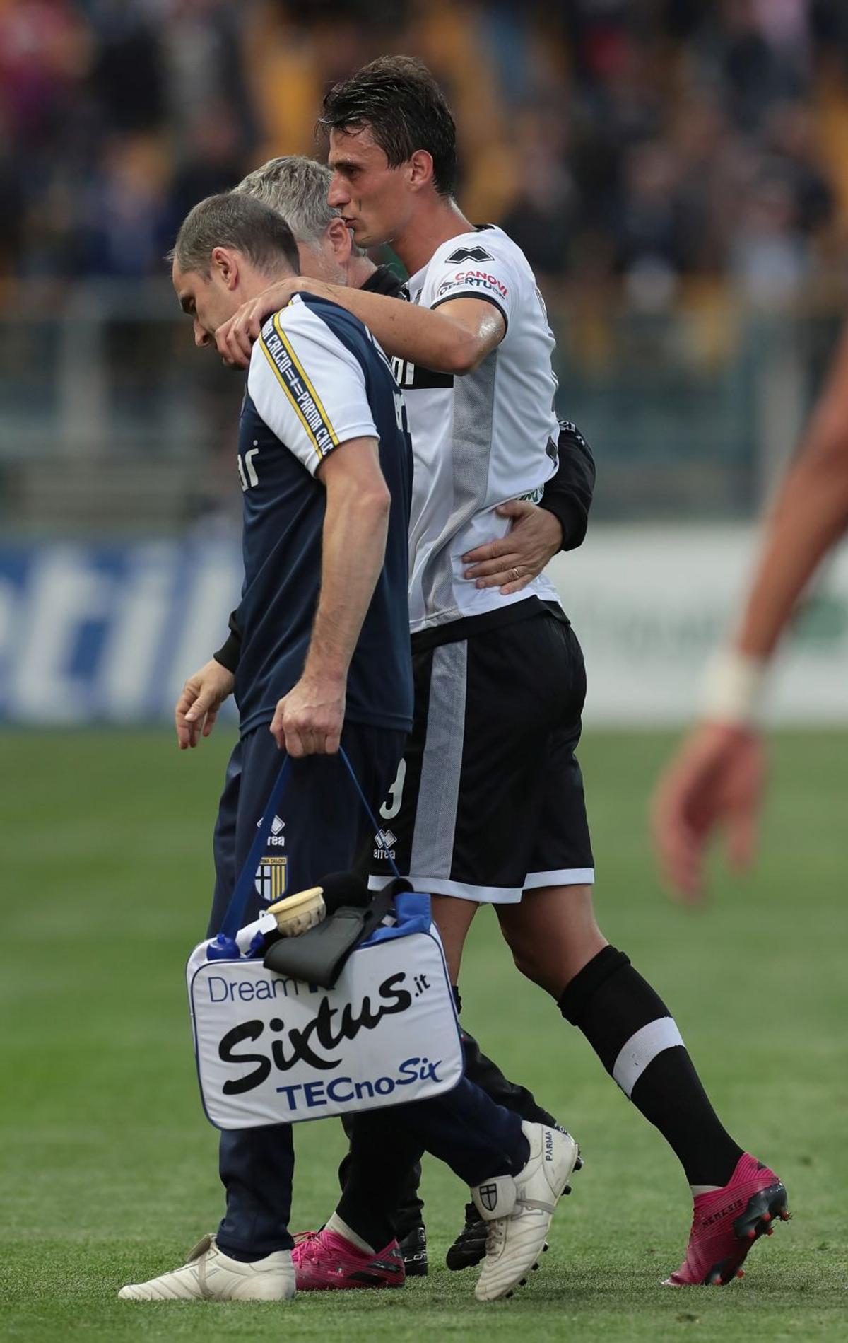 VIDEO PARMA - GENOA 5-1 // FOTO Ionuț Radu, ciuruit în Parma-Genoa, dar fără vină: a încasat 5 goluri, 3 în 7 minute