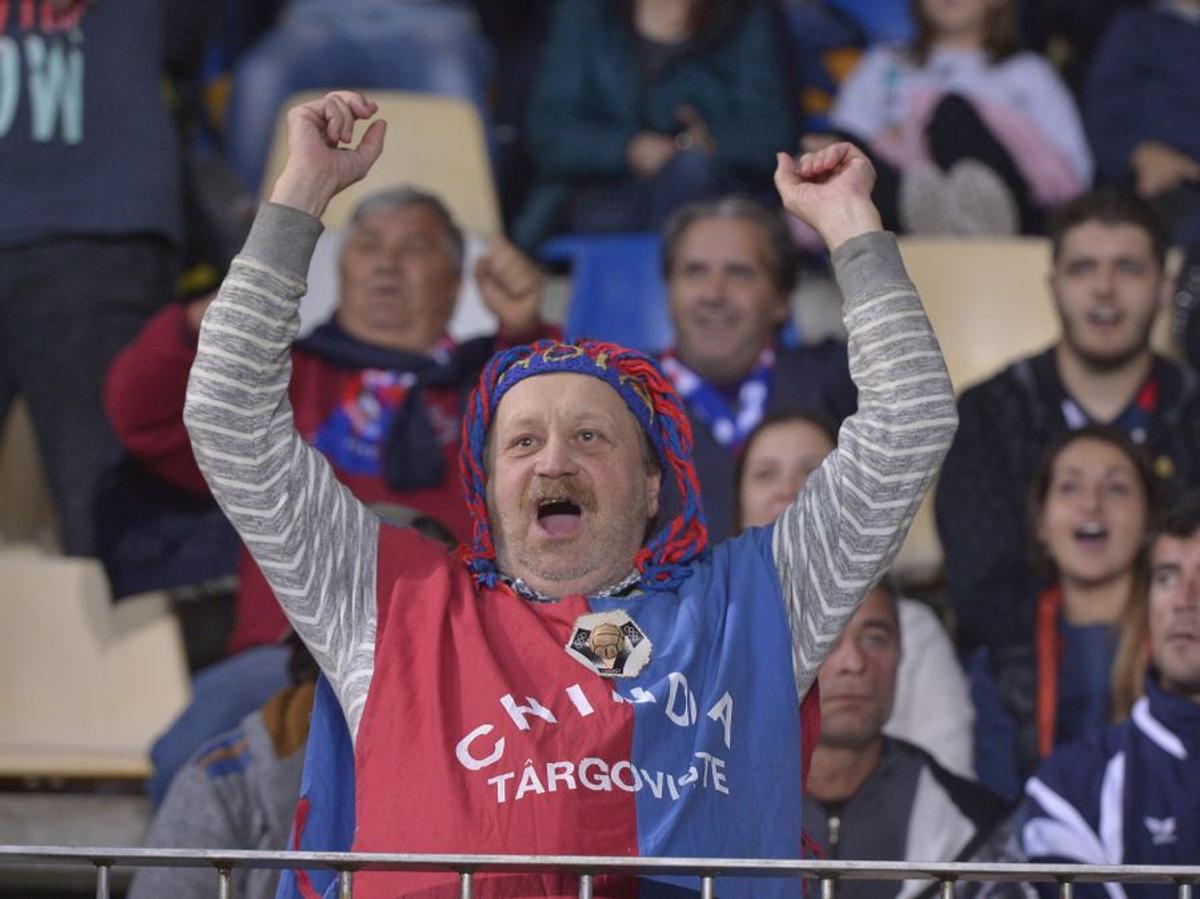 CHINDIA TÂRGOVIȘTE - FCSB 1-2 // FOTO+ VIDEO » Vintilă, acest exercițiu-experiment, e scos de Gnohere! „Bizonul” aduce victoria pentru FCSB în fața unei Chindii în care doar Moldovan are încredere