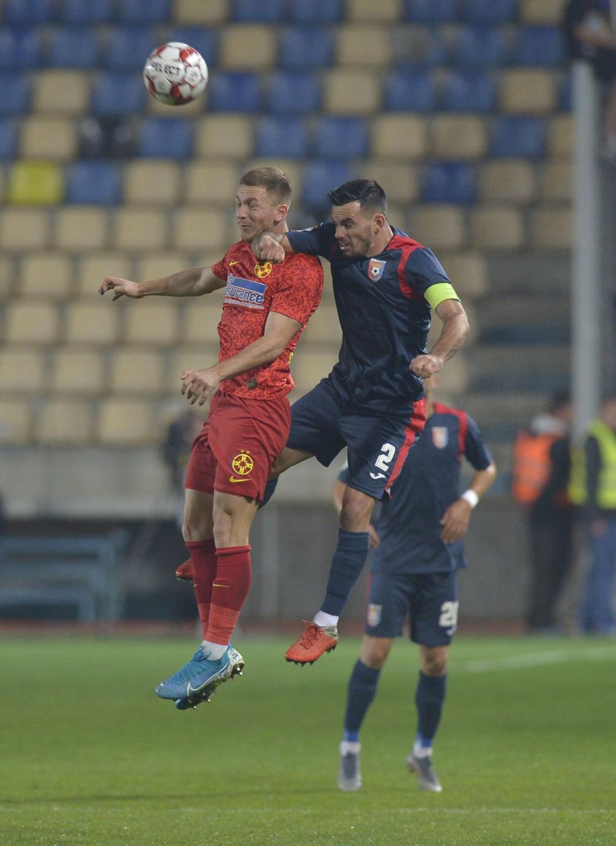 CHINDIA TÂRGOVIȘTE - FCSB 1-2 // FOTO+ VIDEO » Vintilă, acest exercițiu-experiment, e scos de Gnohere! „Bizonul” aduce victoria pentru FCSB în fața unei Chindii în care doar Moldovan are încredere