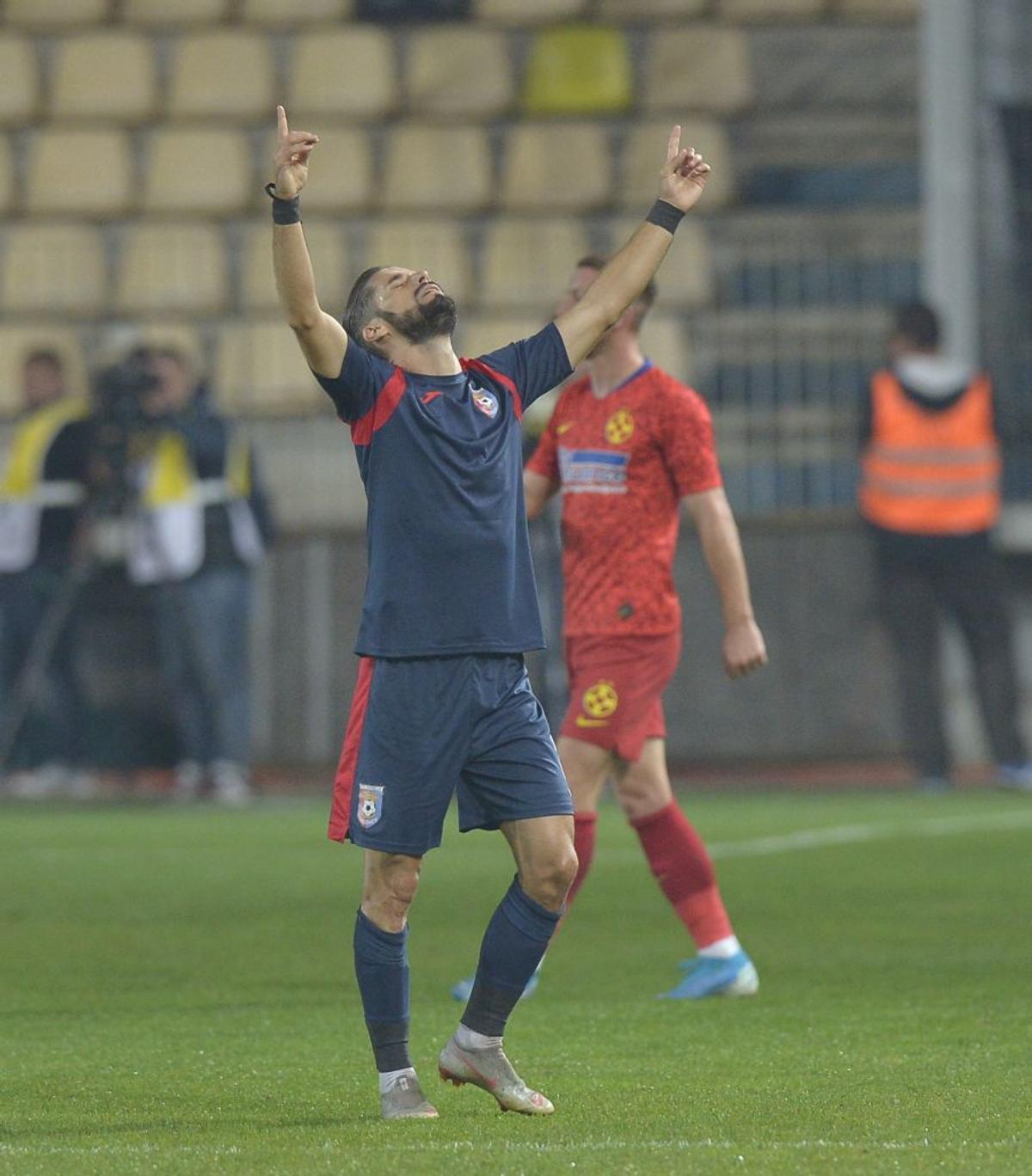 CHINDIA TÂRGOVIȘTE - FCSB