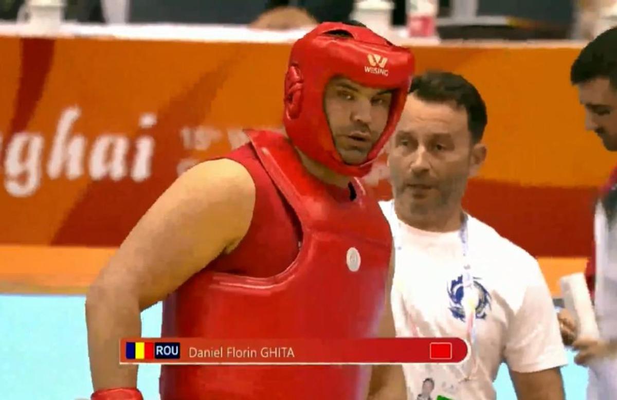 VIDEO Daniel Ghiță învins categoric în primul meci de la Campionatele Mondiale de Wushu de un rus