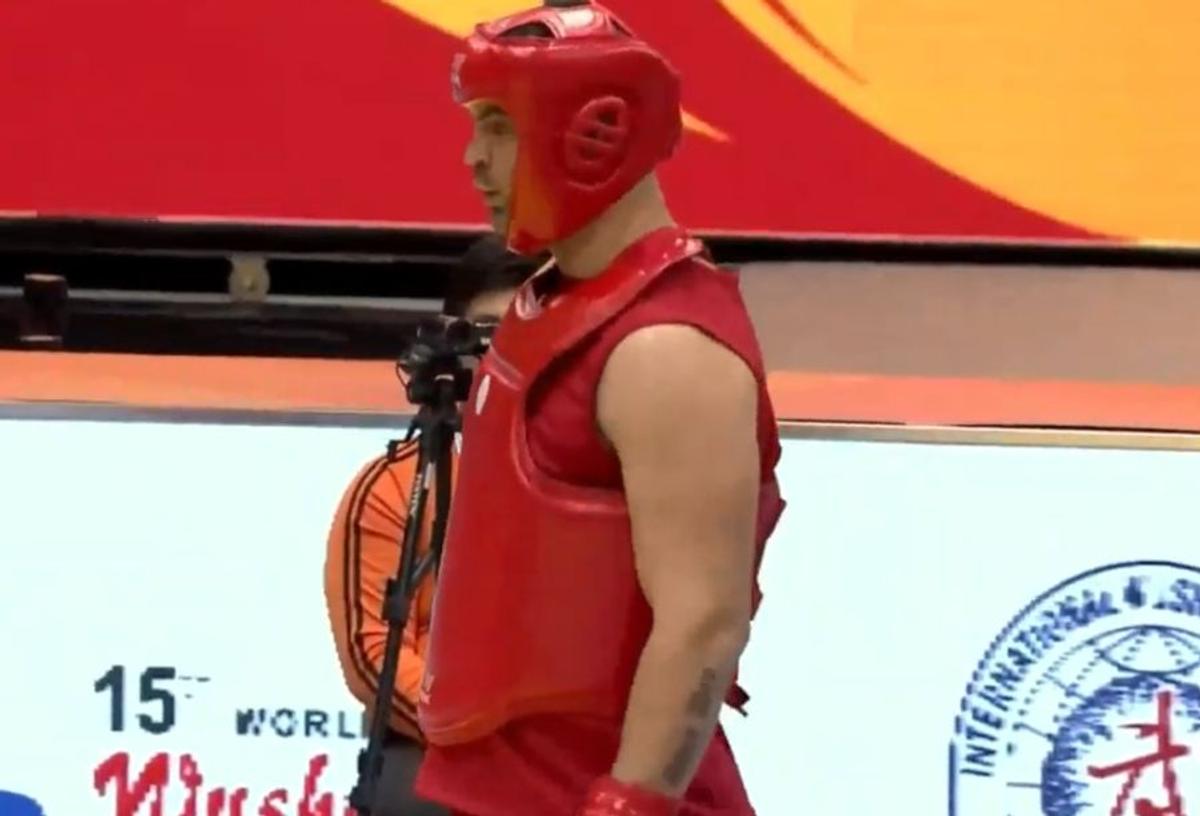 VIDEO Daniel Ghiță învins categoric în primul meci de la Campionatele Mondiale de Wushu de un rus