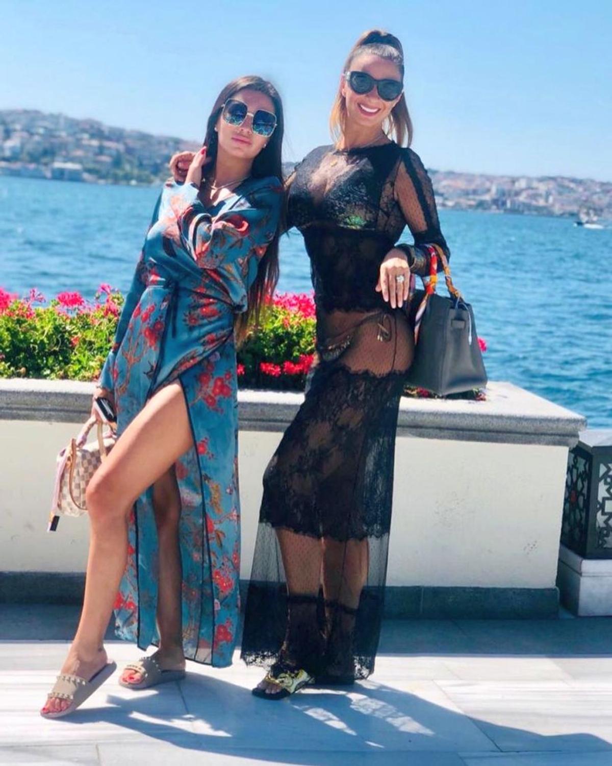 FOTO Verișoara unui fotbalist din Liga 1, vacanță superhot în Dubai! A atras toate privirile