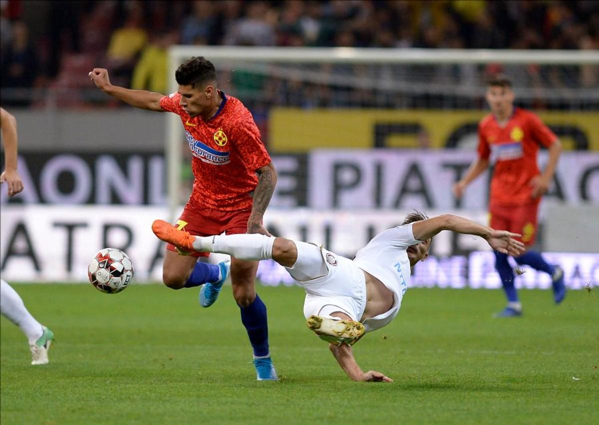 FCSB - CFR Cluj 0-0 / VIDEO+FOTO » Cronică de Dan Udrea: Un derby mic şi de nimic! Cele mai bune echipe din sezonul trecut s-au anihilat reciproc