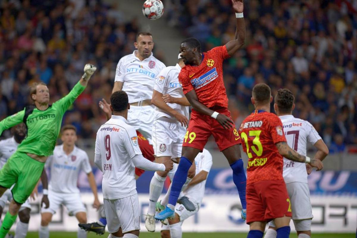 FCSB - CFR Cluj 0-0 / VIDEO+FOTO » Cronică de Dan Udrea: Un derby mic şi de nimic! Cele mai bune echipe din sezonul trecut s-au anihilat reciproc