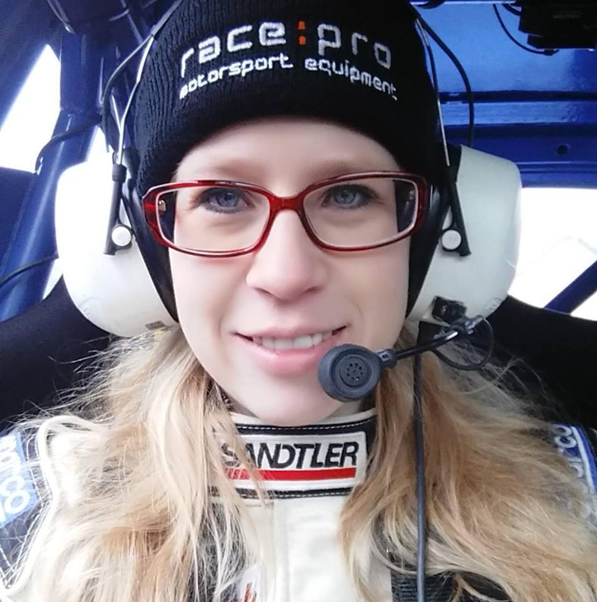FOTO Raliul fetelor! 17 doamne și domnișoare iau startul în cea mai importantă etapă de motorsport din România