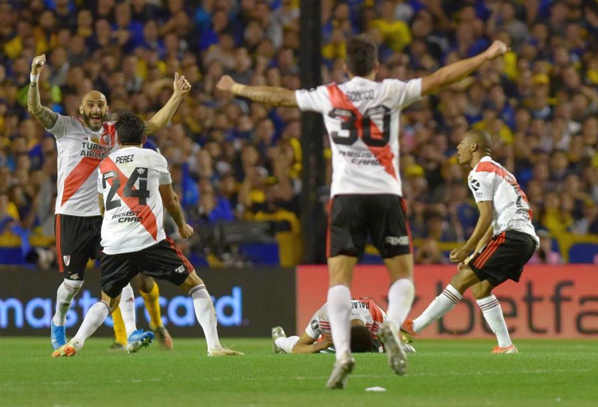 BOCA JUNIORS - RIVER PLATE // VIDEO + FOTO River Plate e în finala Copei Libertadores! A pierdut returul cu Boca, dar a mers mai departe » Atmosferă uluitoare în Argentina