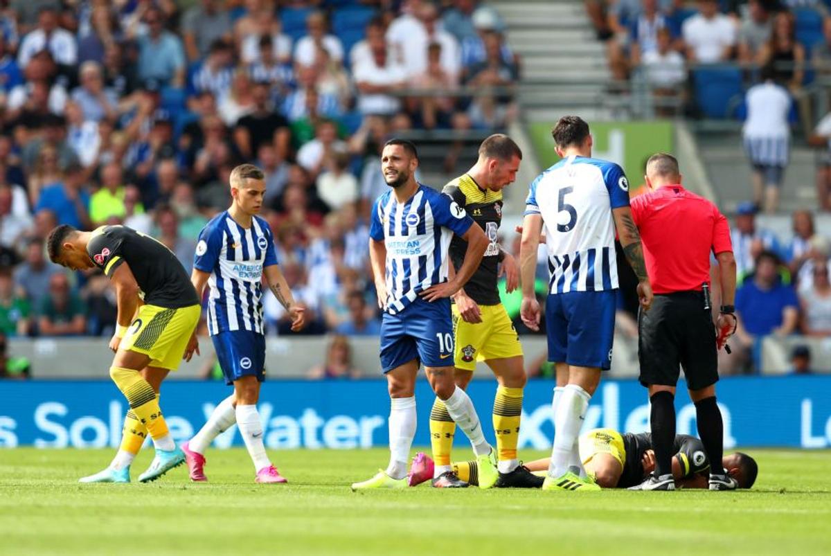 BRIGHTON - SOUTHAMPTON // FOTO + VIDEO Florin Andone a primit „ROȘU” direct după o intrare dură