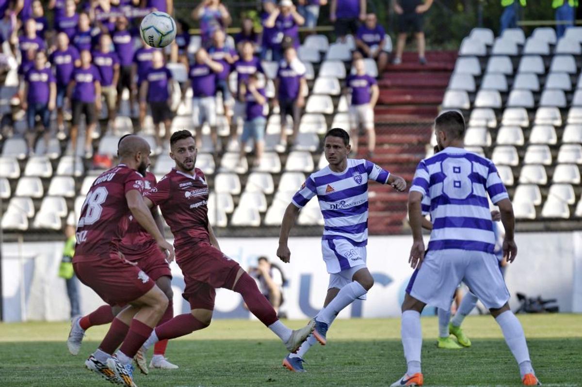 LIGA 2 // FOTO ACUM se joacă Rapid - ASU Poli, derby-ul etapei: start în  „Regie”, într-o atmosferă superbă