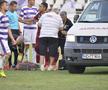 RAPID - ASU POLI // FOTO Clipe de panică: Timișoreanul Jurj, făcut KO de Lazăr » Ambulanța a intervenit de urgență și l-a transportat la spital!