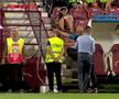 CFR CLUJ - FC BOTOȘANI 4-1 // FOTO Dan Petrescu, o nouă criză de nervi pe margine » Cum au încercat să-l calmeze clujenii