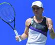 FOTO+VIDEO Simona Halep a trecut categoric de Barbora Strycova și s-a calificat în „optimi” la Wuhan!