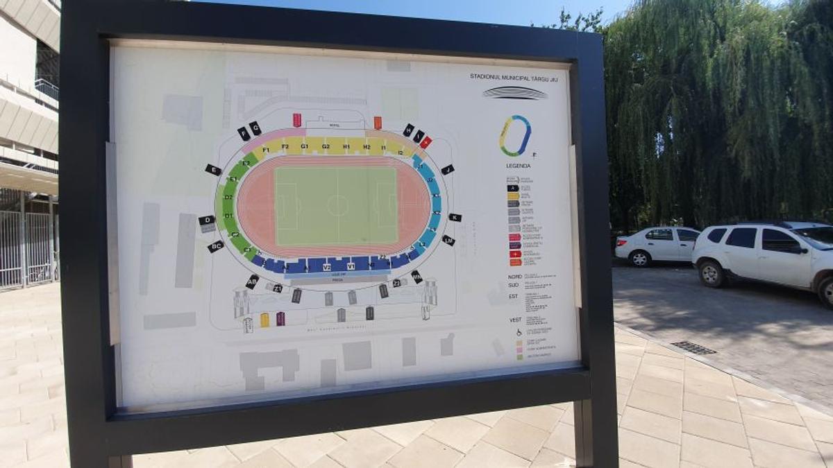 Horror! Gazonul pe care se joacă derby-ul primei etape din Superligă arată groaznic: ars de soare și „invadat” de ciori  » Cum a ajuns în această stare