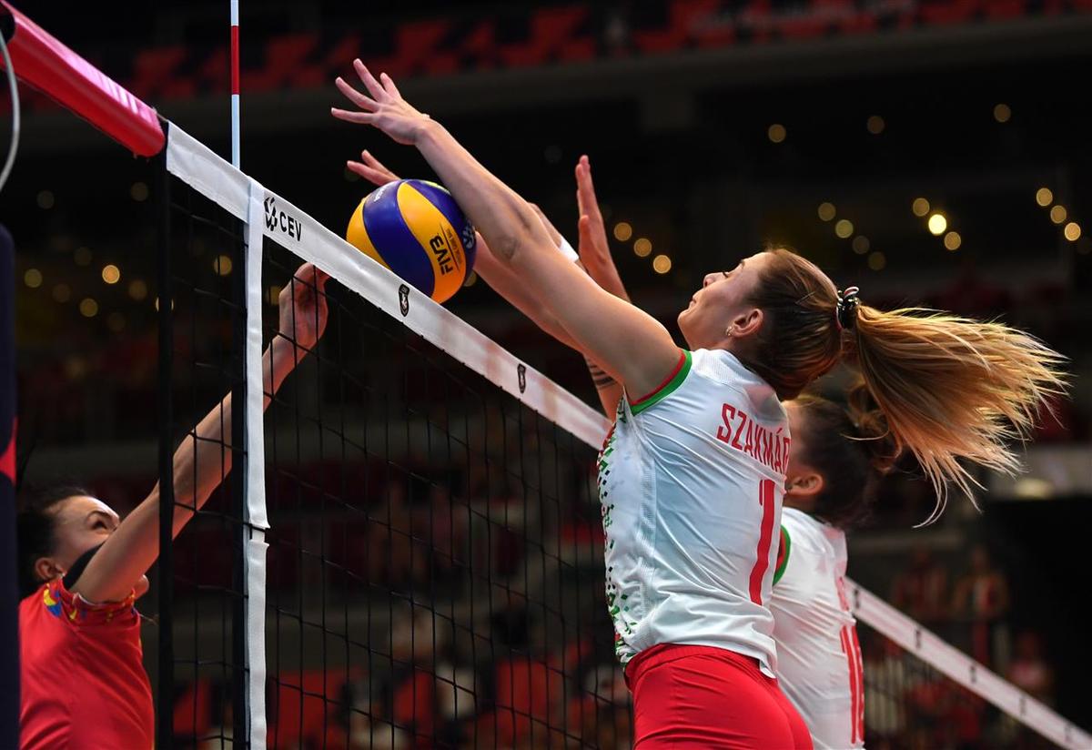 VIDEO+FOTO Victorie superbă a României la Campionatul European de volei, 3-1 cu Ungaria! 3.000 de maghiari au fluierat „Deșteaptă-te, române”