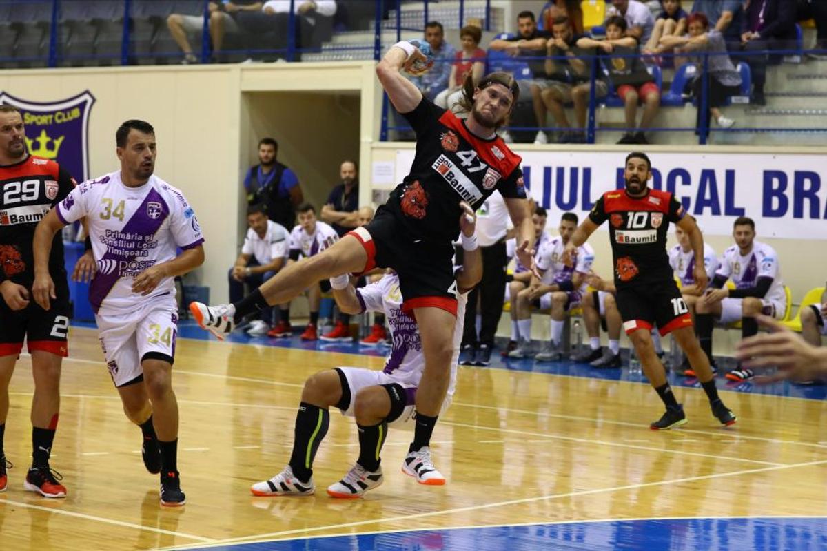 Galerie handbal Dinamo - Poli