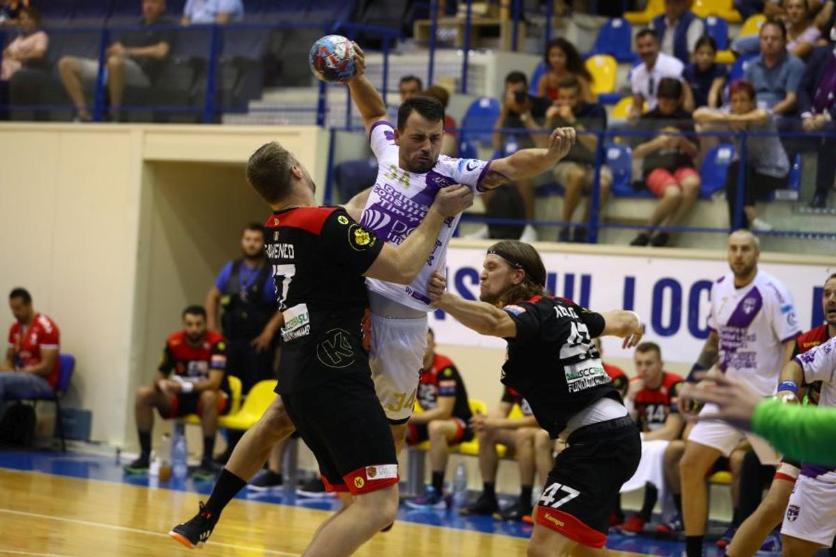 HANDBAL / GALERIE FOTO+VIDEO Dinamo a cucerit Supercupa la handbal masculin! De ce dă Federația în judecată