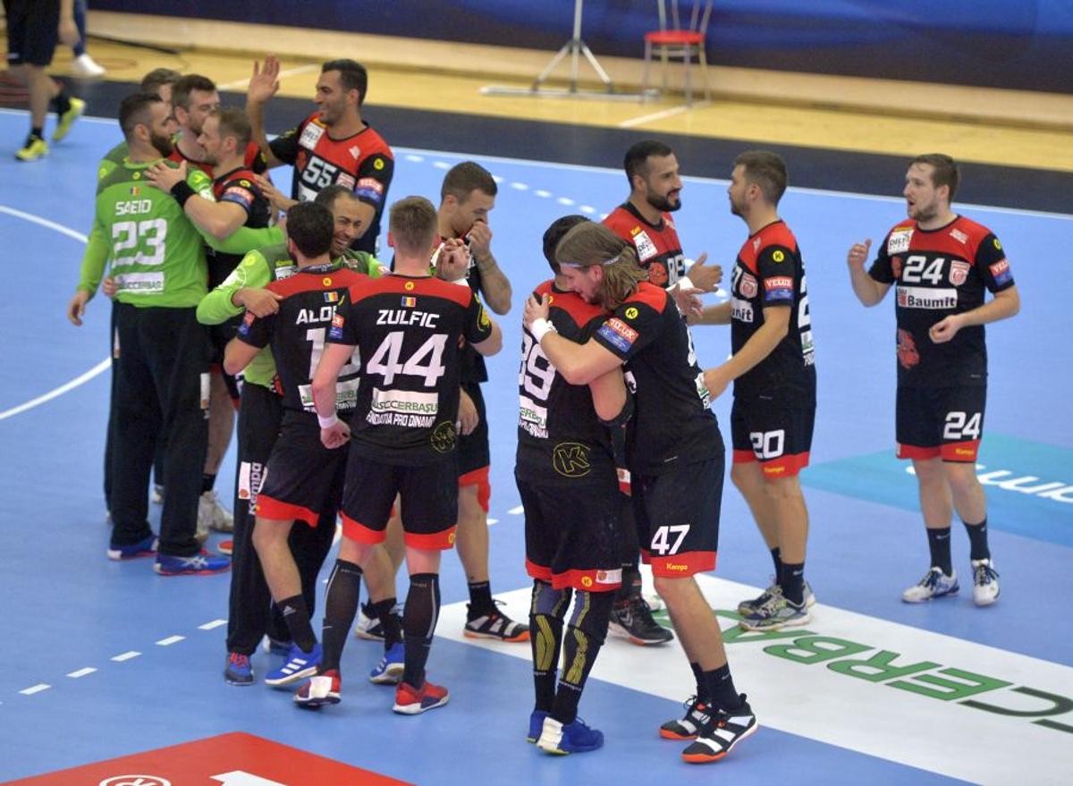 Dinamo - GOG Gudme 35-28 » VIDEO+FOTO Roș-albii înving în derby-ul cu GOG Gudme și sunt lideri în grupa din Liga Campionilor