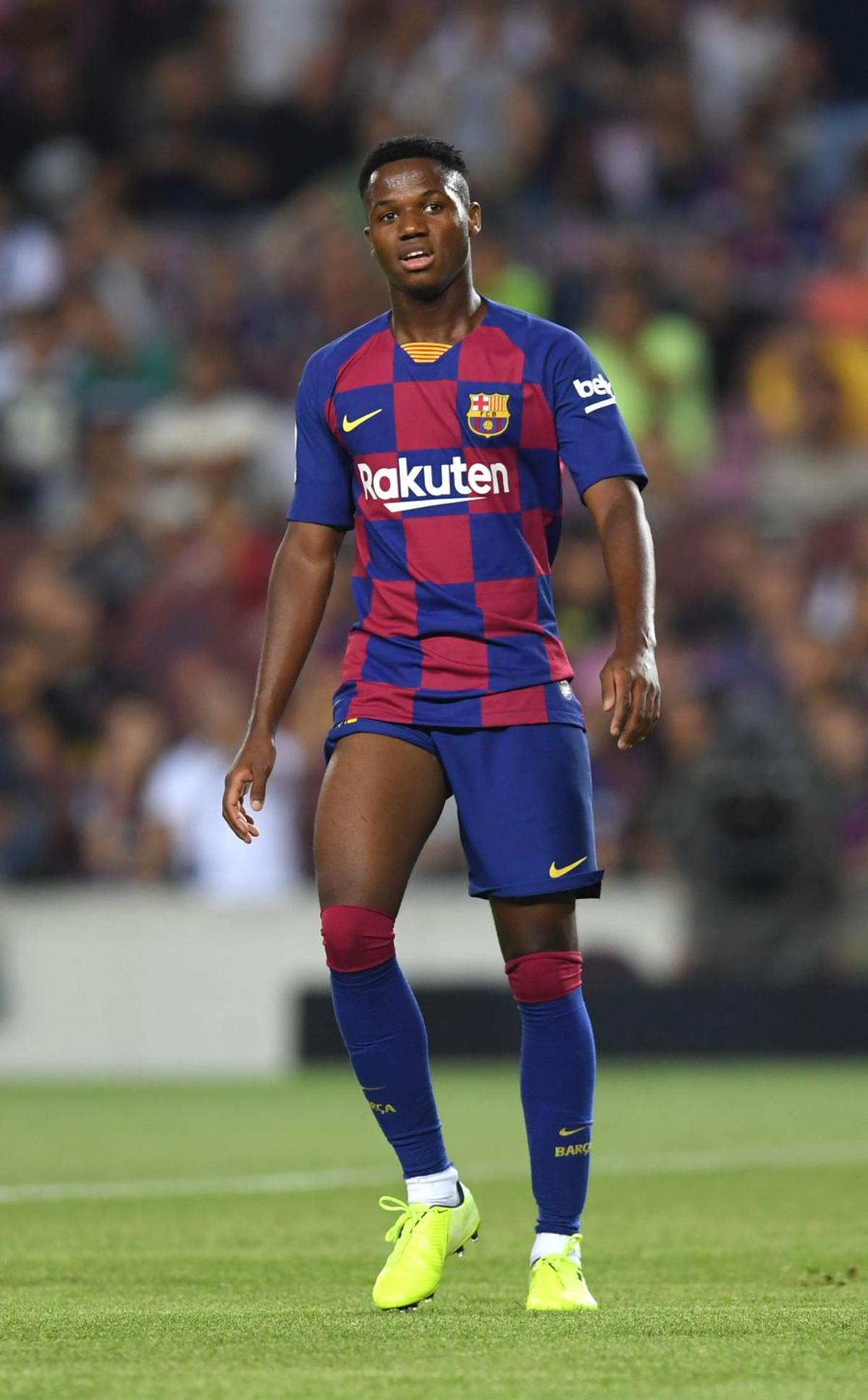 BARCELONA - BETIS 5-2 // VIDEO+FOTO Ansu Fati a debutat la Barcelona la doar 16 ani! Felicitat de Messi după meci + a avut nevoie de acordul părinților ca să joace