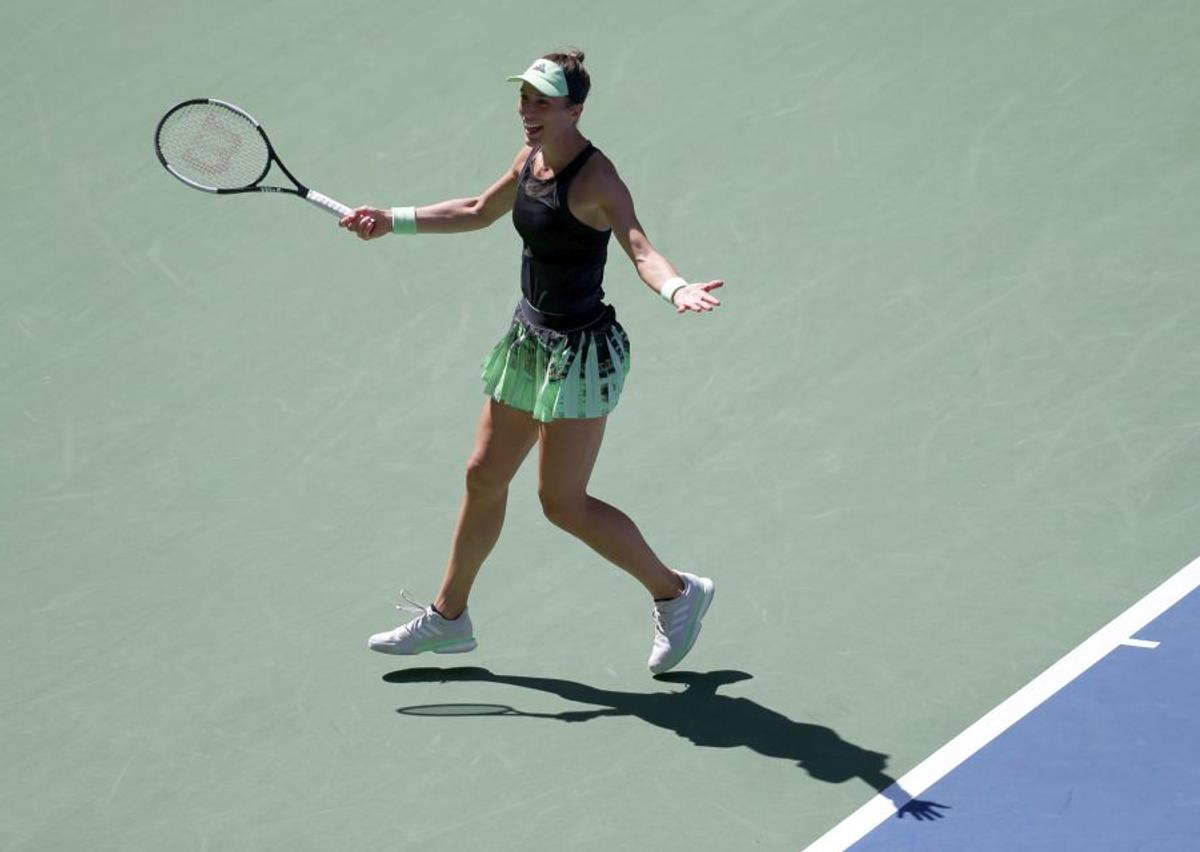 SIMONA HALEP LA US OPEN // VIDEO + FOTO  Surpriză de proporții! Simona a scăpat de Petra Kvitova, cea mai bună jucătoare de pe „sfertul” ei de tablou