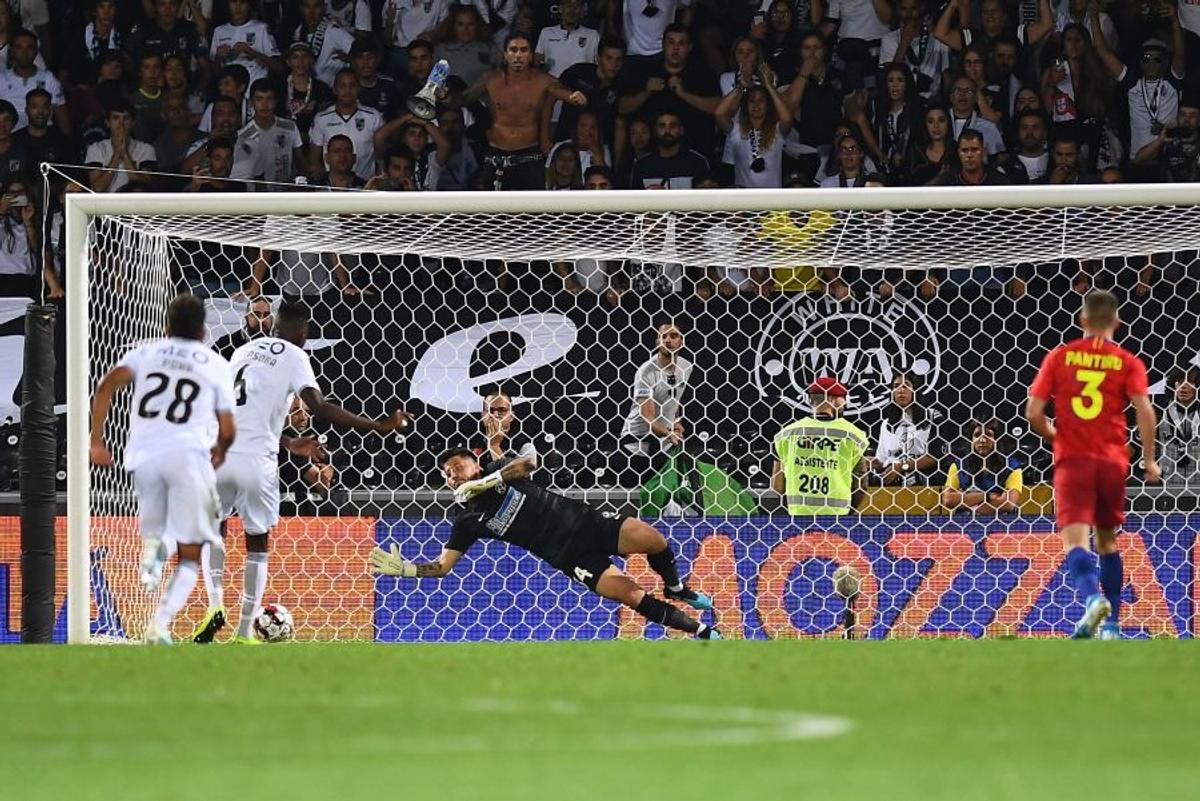 Galerie 3 Guimaraes - FCSB