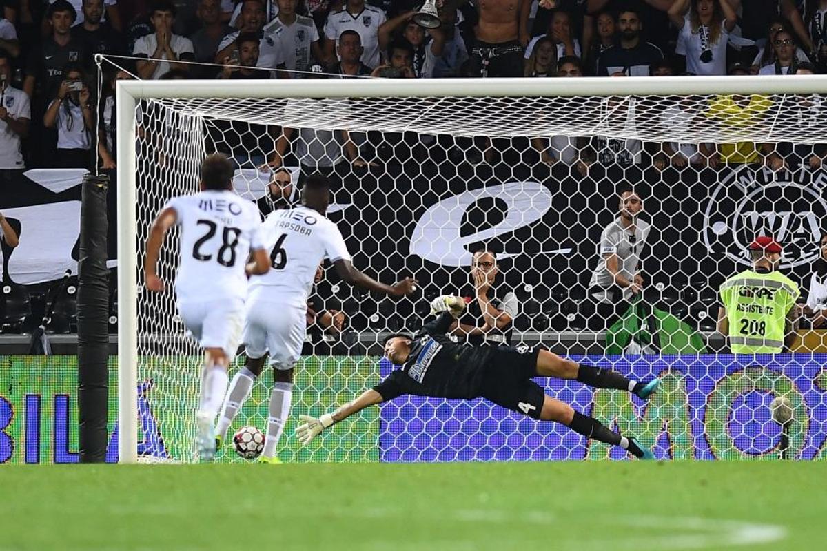 Galerie 3 Guimaraes - FCSB