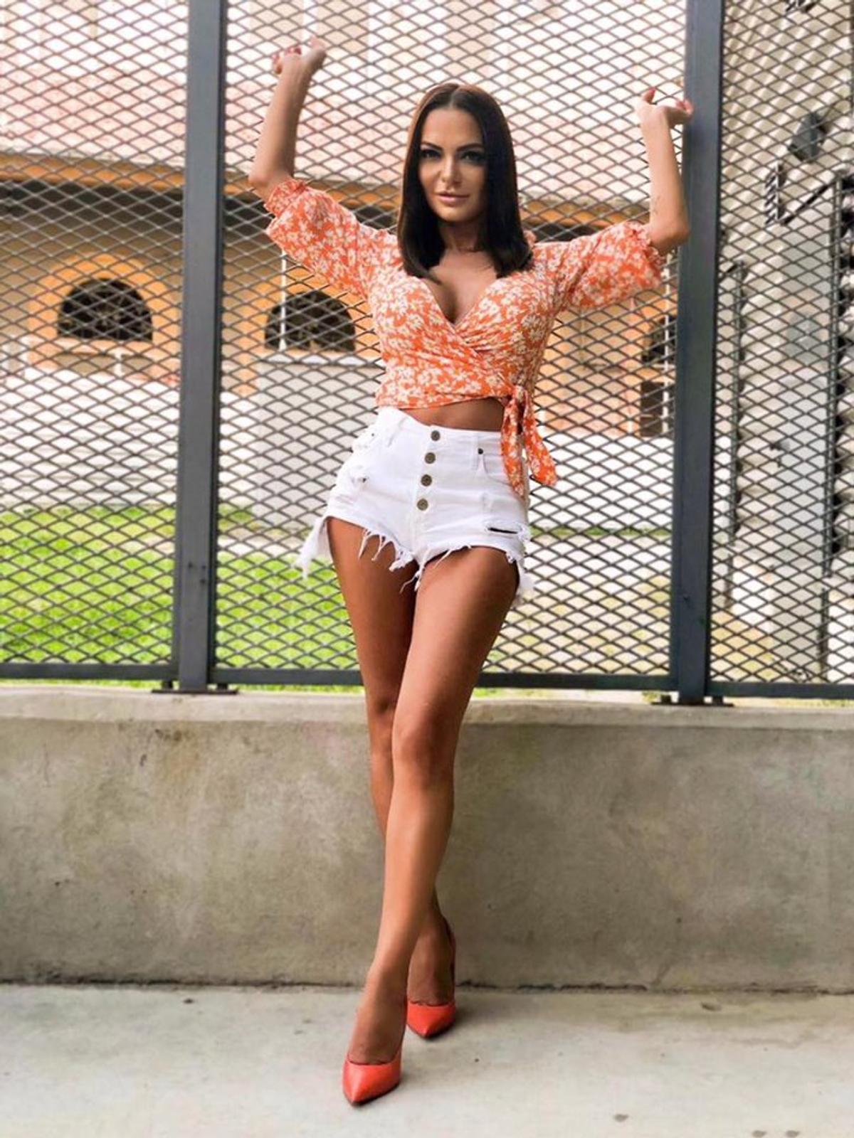 GALERIE FOTO A fascinat generații întregi! Andreea Antonescu are un corp de invidiat, ce pare de adolescentă!