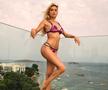 FOTO HOT Blonda e maestră la Magic: fotomodelul le-a arătat lui Vieri și Miccoli cum se face