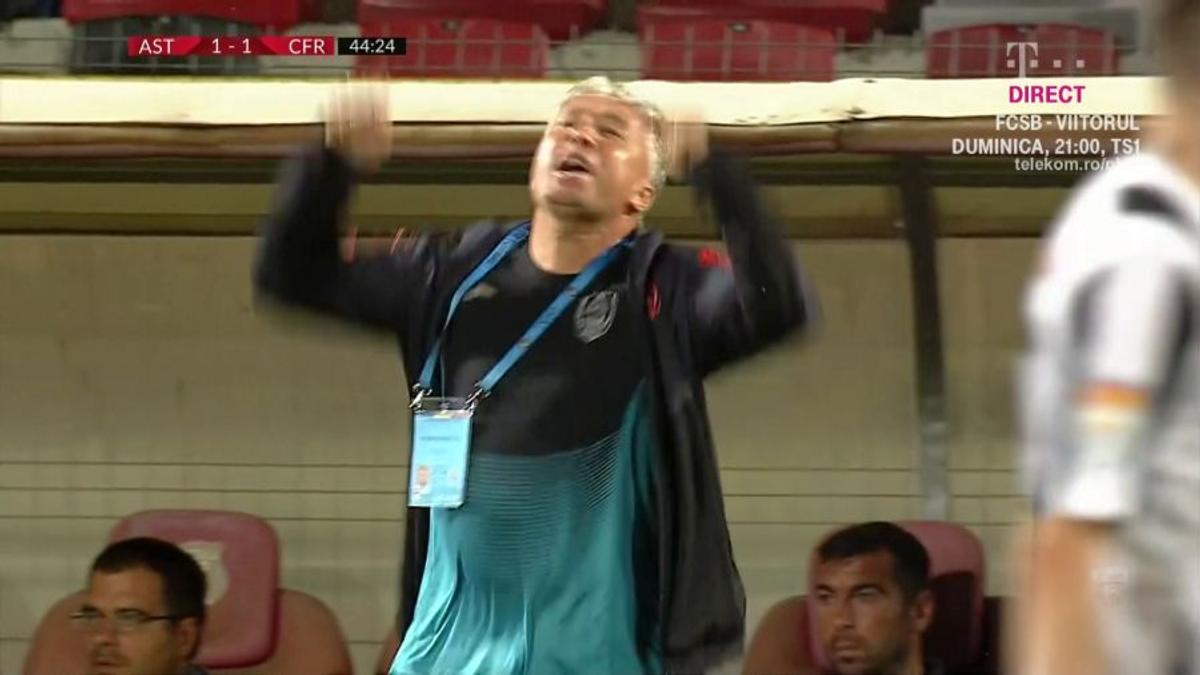 ASTRA - CFR CLUJ // FOTO Dan Petrescu, derapaj grosolan » L-a înjurat pe Sebastian Colțescu și a fost eliminat: „Du-te în p**a mea! Ce face jegul ăla?!”
