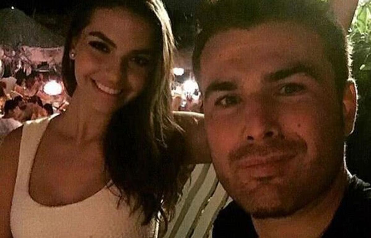 EXCLUSIV // FOTO + VIDEO Adrian Mutu surprinde: „Nu-i răspund la telefon Sandrei în ziua meciului”