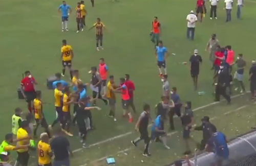 Ultima zi a anului 2020 a produs incidente reprobabile în campionatul din Bolivia, care și-a desemnat pe 31 ianuarie campioana.