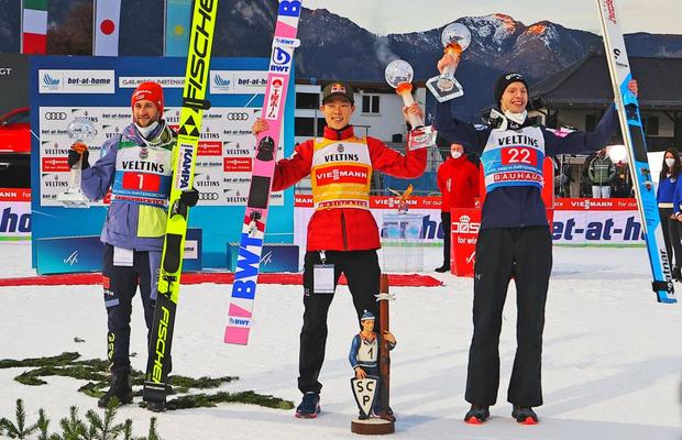 Ryoyu Kobayashi zboară spre istorie în Turneul celor Patru Trambuline! 10 cm i-au adus victoria de la Garmisch-Partenkirchen