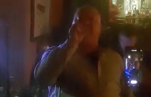 Mihai Iosif s-a dezlănțuit de Revelion » A „furat” microfonul și a început să cânte manele: „Am avut și zile amare”