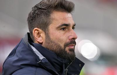 „Mutu? O variantă proastă pentru Rapid! Pe ce considerente e Daniel Niculae președinte?” » Analiză dură în direct: „Aceeași veșnică problemă”