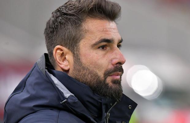 „Mutu? O variantă proastă pentru Rapid! Pe ce considerente e Daniel Niculae președinte?” » Analiză dură în direct: „Aceeași veșnică problemă”