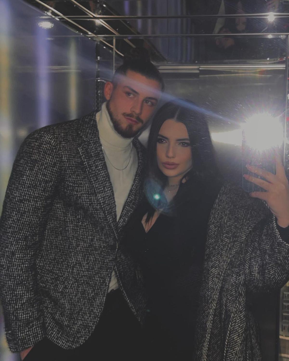 Reghe, sărut pasional cu iubita, vacanțe la Paris și Barcelona pentru „tricolori” + golgeterul Ligii 1 - Revelion în Oman
