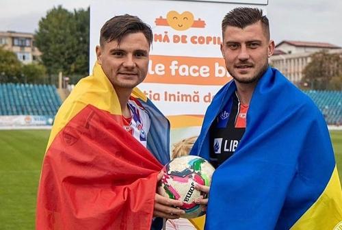 Yevhen Bokhashvili, în dreapta imaginii