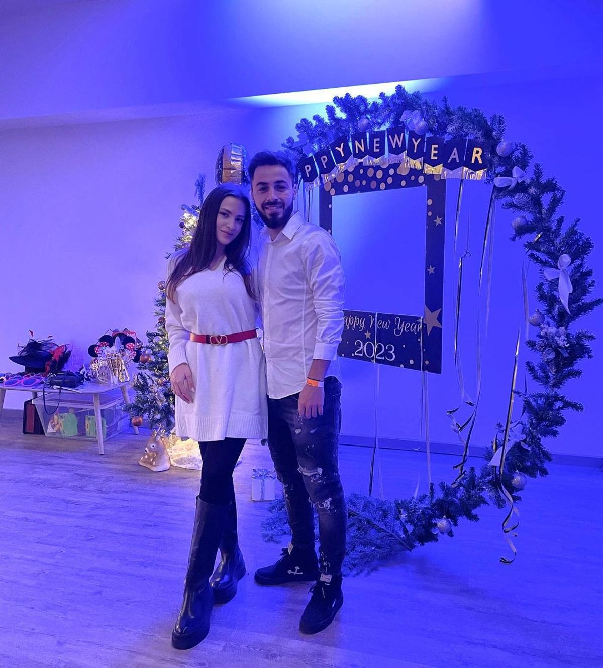 Reghe, sărut pasional cu iubita, vacanțe la Paris și Barcelona pentru „tricolori” + golgeterul Ligii 1 - Revelion în Oman