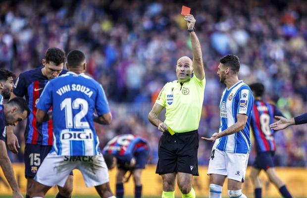 Lahoz chiar a făcut praf derby-ul » Record! Câte minute au fost irosite la Barcelona - Espanyol