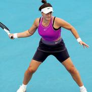 Bianca Andreescu, în timpul meciului cu Muguruza de la Adelaide / Sursă foto: Guliver/Getty Images