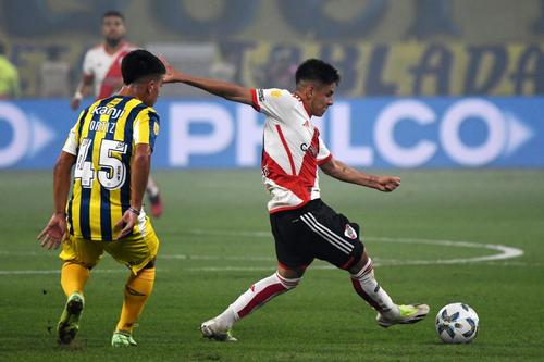 Claudio Echeverri (dreapta), în tricoul lui River Plate Foto: Guliver/GettyImages