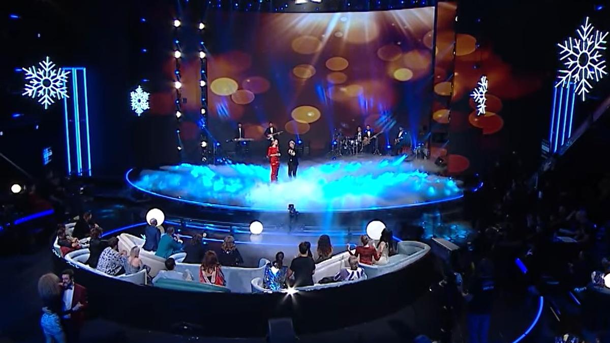 Florin Răducioiu, apariție de senzație de Revelion! A cântat în italiană alături de Andreea Marin