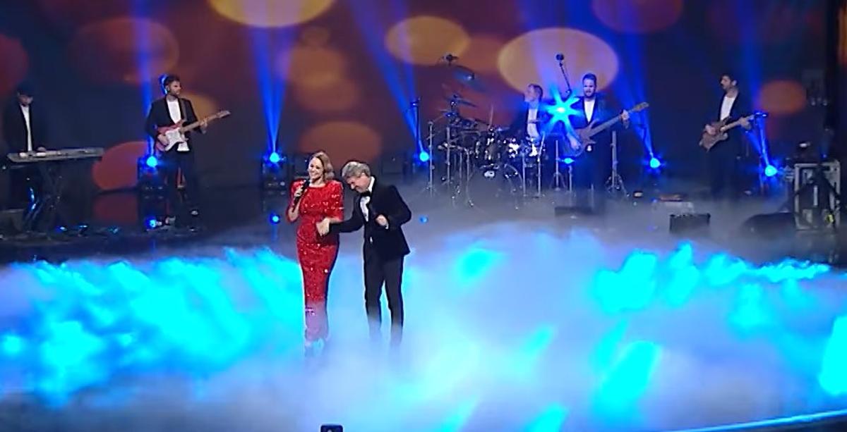 Florin Răducioiu, apariție de senzație de Revelion! A cântat în italiană alături de Andreea Marin