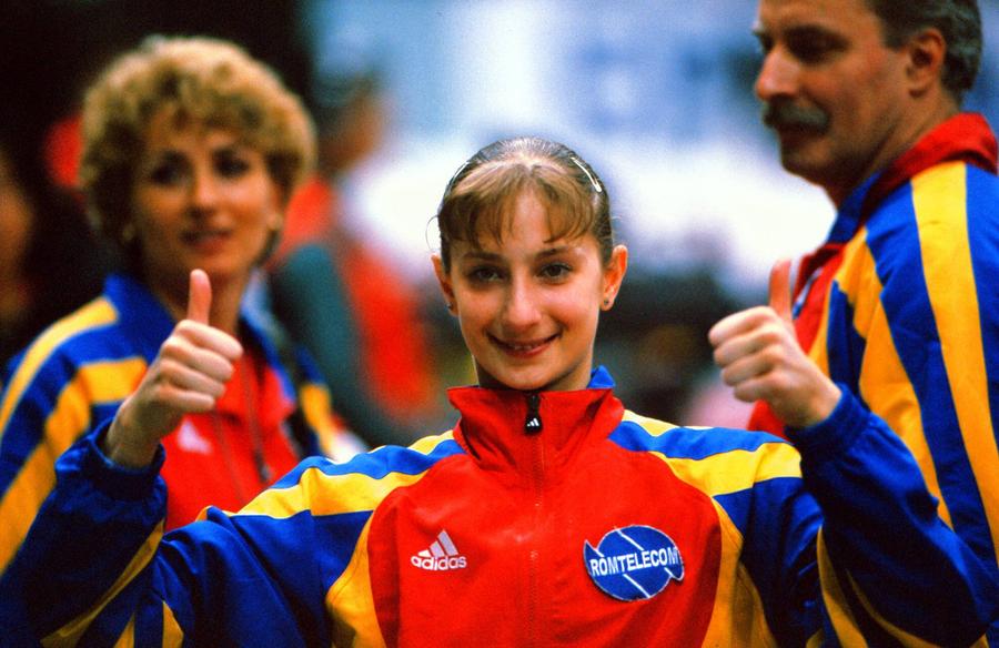 Imagine cu Maria Olaru în 1999, la Campionatele Mondiale din China (Tianjin) FOTO: Imago Maria Olaru, interviu cu lacrimi în ochi » Campioana olimpică și-a deschis sufletul pentru cititorii GSP: „Fiul meu mă întreabă de foarte multe ori: «Cum este, mama, să fii fără părinți?»”