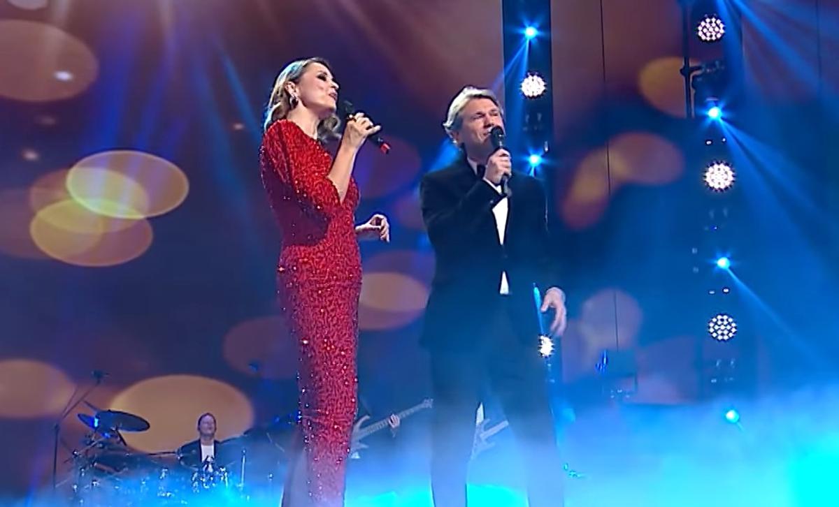Florin Răducioiu, apariție de senzație de Revelion! A cântat în italiană alături de Andreea Marin